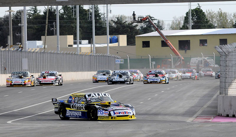 <em><strong>ViaLite</em></strong> Fiber Links Drive Coverage of Argentinian Touring Car Racing Series